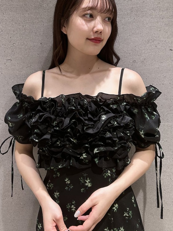 SALE】SNIDEL ボリュームラッフルフリルプリントワンピース