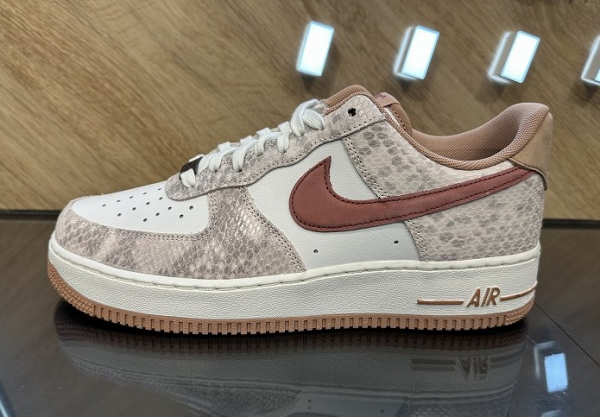 正規品販売！ NIKE】エア フォース 1 '07 LV8 | ABCマート・グランドステージ その他